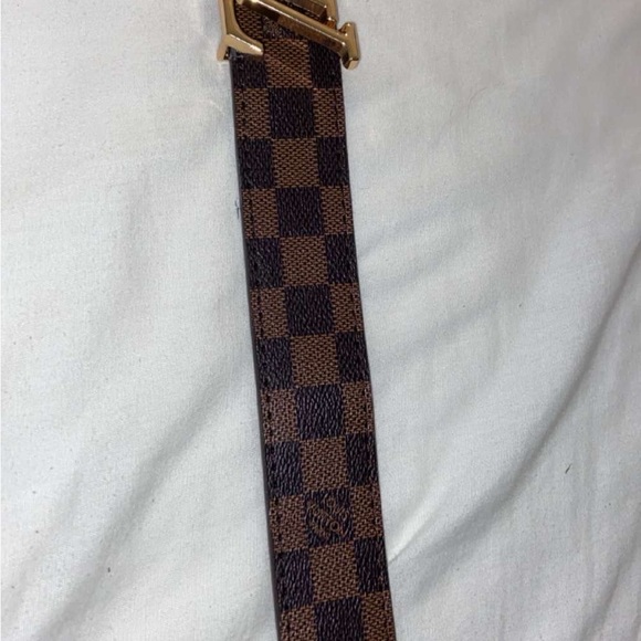 LV belt (AUTHENTIC) - Picture 11 of 13